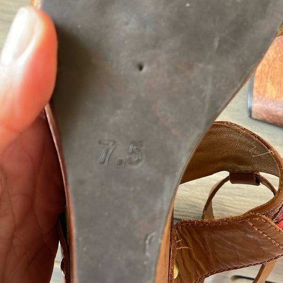 Cynthia Vincent, wedge ankle strap leather platform rainbow sandal, size 7.5 - Picture 10 of 10